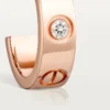 Boucles d&rsquo;oreilles Love – Or rose, diamants – Cartier