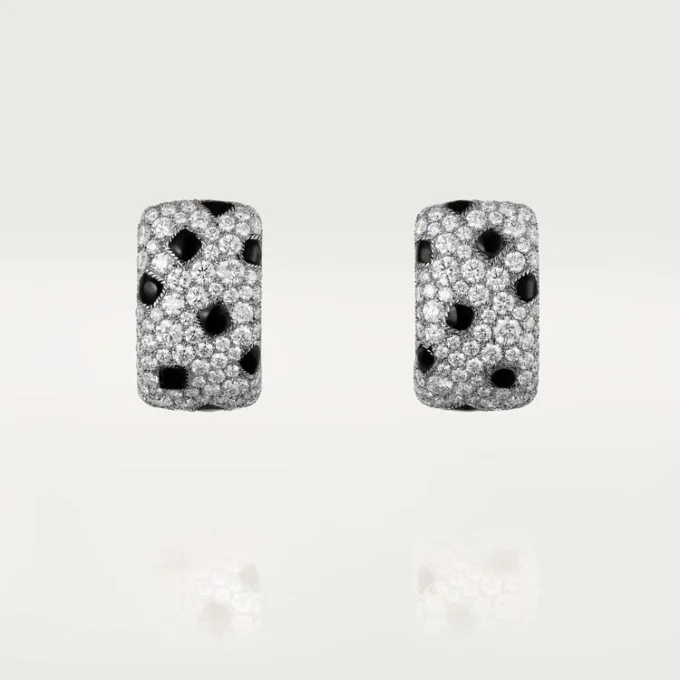 Boucles d&rsquo;oreilles Panthère de Cartier – Or blanc, onyx, diamants – Cartier