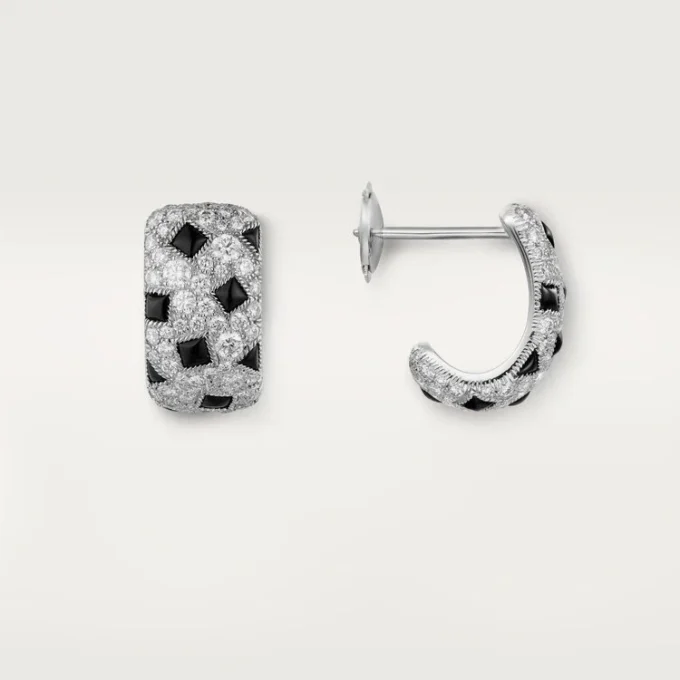 Boucles d&rsquo;oreilles Panthère de Cartier – Or blanc, onyx, diamants – Cartier