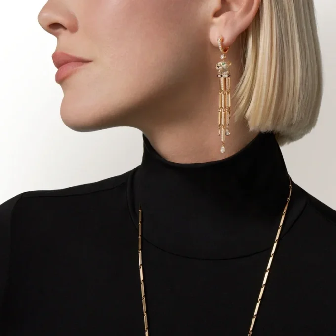 Boucles d&rsquo;oreilles Panthère de Cartier, pavées