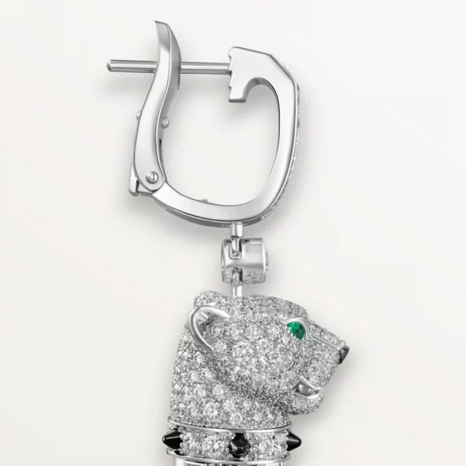 Boucles d&rsquo;oreilles Panthère de Cartier, pavées