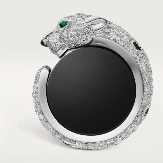 Boutons de manchette Panthere De Cartier – Or blanc rhodié, diamants, émeraudes, onyx – Cartier Boutons de manchette Panthere De Cartier – Or blanc rhodié, diamants, émeraudes, onyx – Cartier