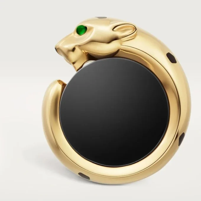 Boutons de manchette Panthère de Cartier – Or jaune, onyx, tsavorites et laque noire – Cartier Boutons de manchette Panthère de Cartier – Or jaune, onyx, tsavorites et laque noire – Cartier