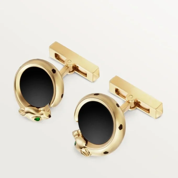 Boutons de manchette Panthère de Cartier – Or jaune, onyx, tsavorites et laque noire – Cartier Boutons de manchette Panthère de Cartier – Or jaune, onyx, tsavorites et laque noire – Cartier