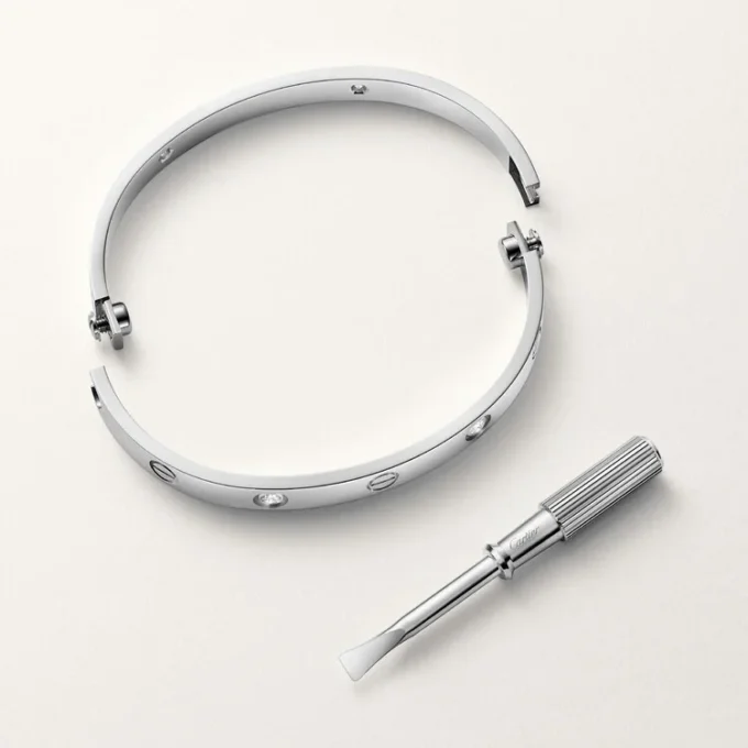 Bracelet Love, modèle classique, 4 diamants