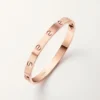 Bracelet Love, modèle classique, brossé