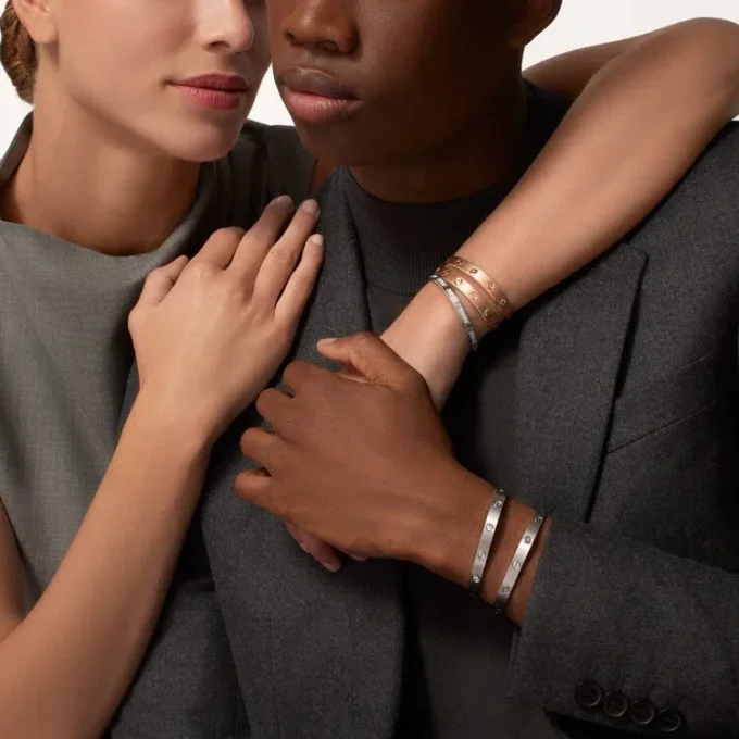 Bracelet Love, modèle classique, brossé, 4 diamants