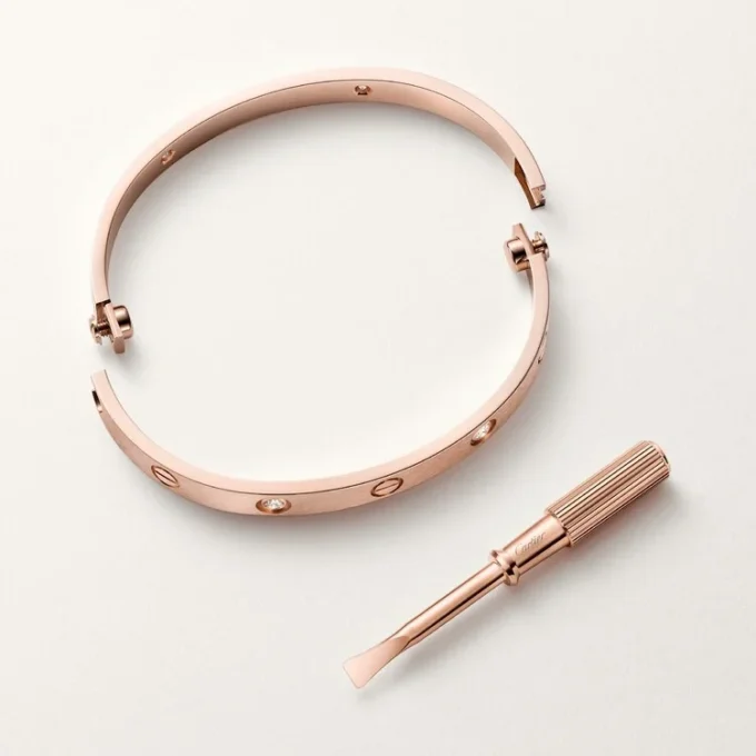 Bracelet Love, modèle classique, brossé, 4 diamants