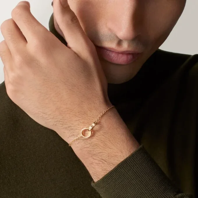 Bracelet Love, sur chaîne