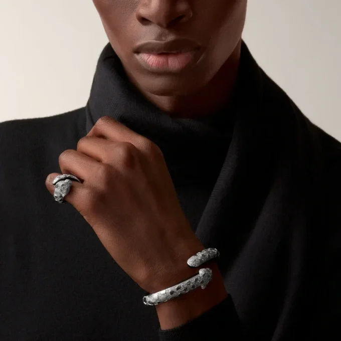Bracelet Panthère de Cartier, laque noire, pavé
