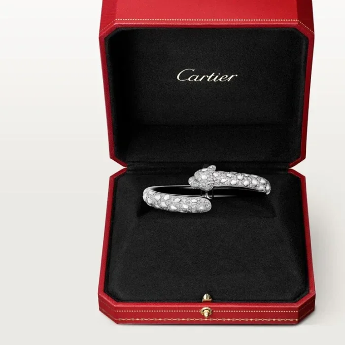 Bracelet Panthère de Cartier, laque noire, pavé