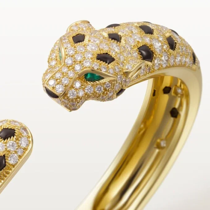 Bracelet Panthère de Cartier, modèle moyen, demi-sertissage