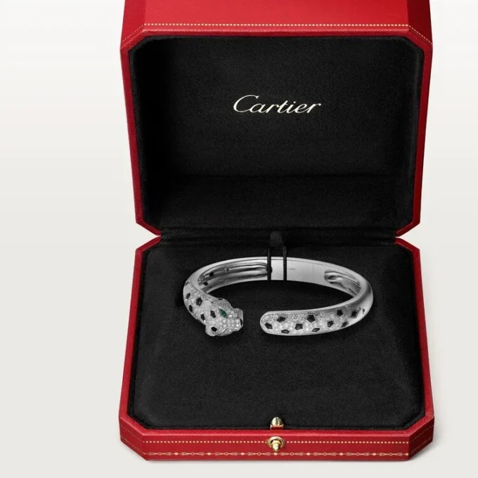 Bracelet Panthère de Cartier, modèle moyen, demi-sertissage