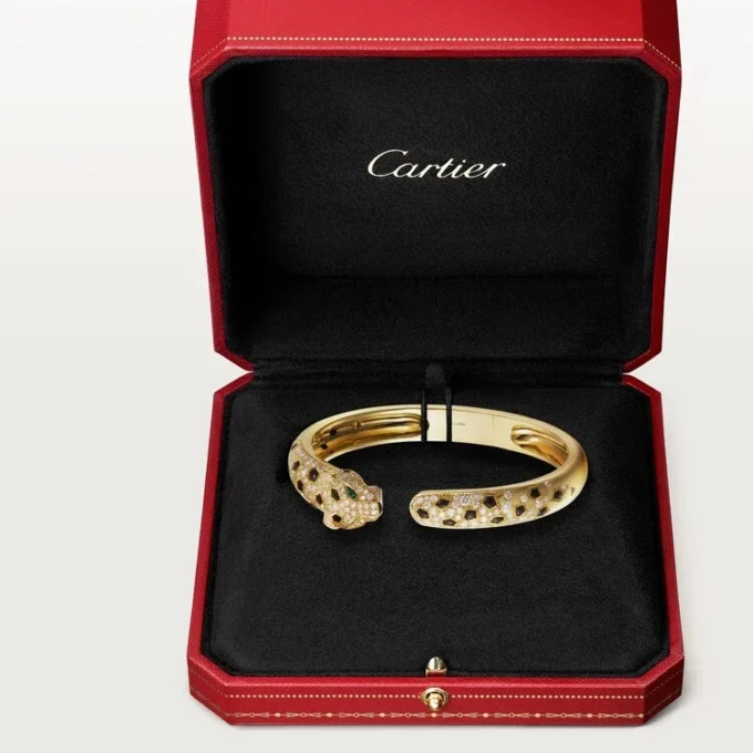 Bracelet Panthère de Cartier, modèle moyen, demi-sertissage