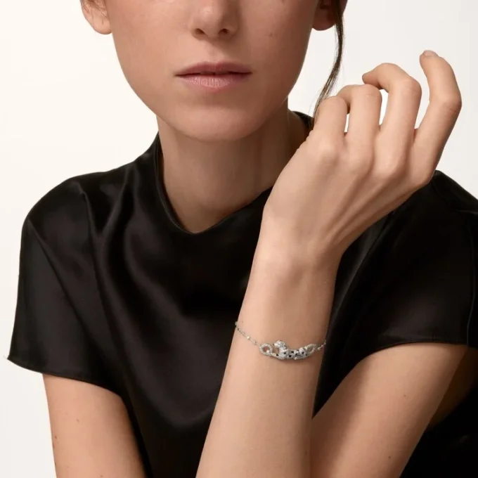 Bracelet Panthère de Cartier, sur chaîne, demi-sertissage