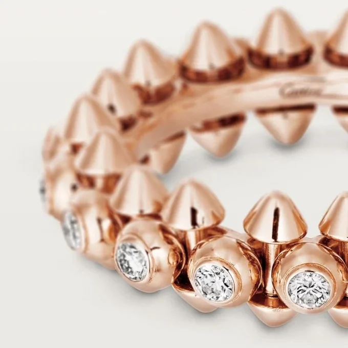 Clash De Cartier – Bague pavée de diamants en or rose | Cartier US