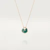 Collier Amulette de Cartier, petit modèle – Or rose, malachite, diamant – Cartier Collier Amulette de Cartier, petit modèle – Or rose, malachite, diamant – Cartier