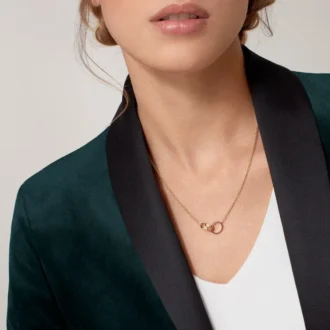 Collier avec pendentif et chaîne Love en or jaune | Cartier US