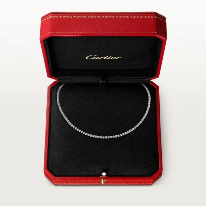 Collier C de Cartier – Or blanc, diamants – Cartier Collier C de Cartier – Or blanc, diamants – Cartier