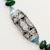 Collier de haute joaillerie – Or blanc, calcédoine, skarn, turquoise, laque noire, diamants – Cartier