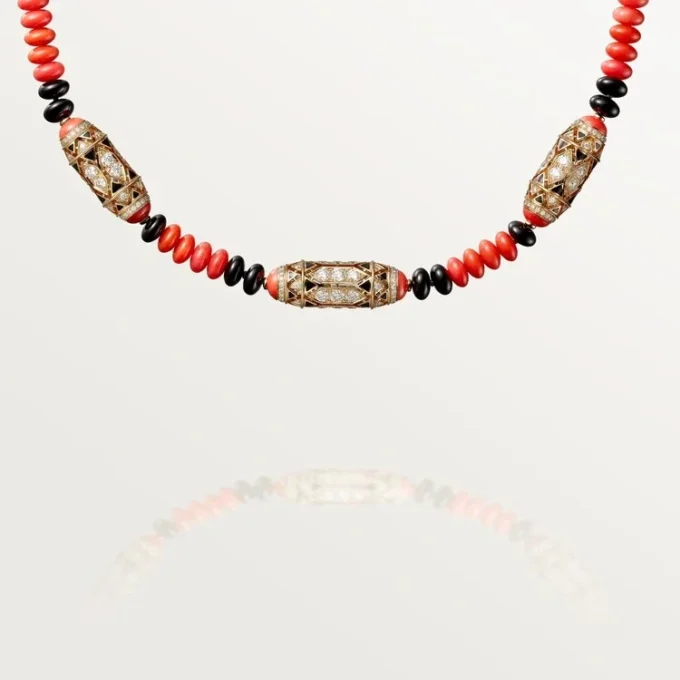 Collier de haute joaillerie – Or rose, corail, onyx, laque noire, diamants – Cartier