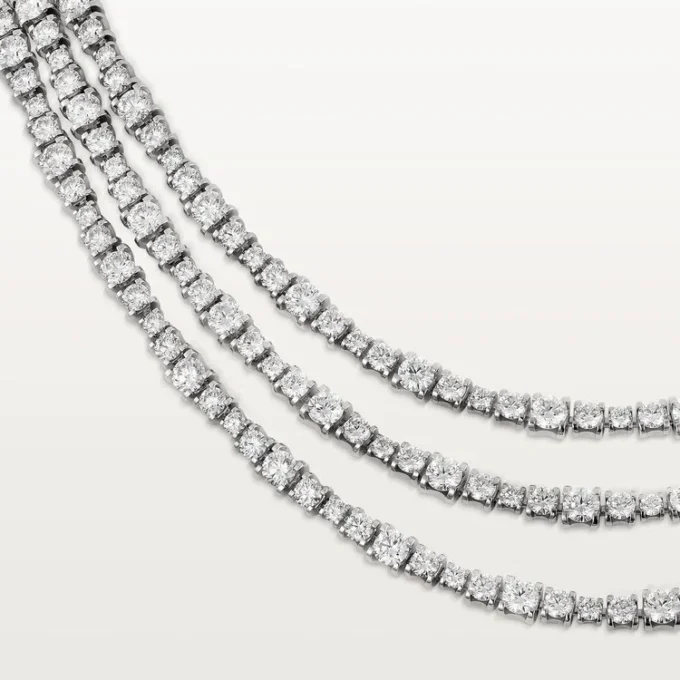 Collier Essential Lines – Or blanc, diamants – Cartier