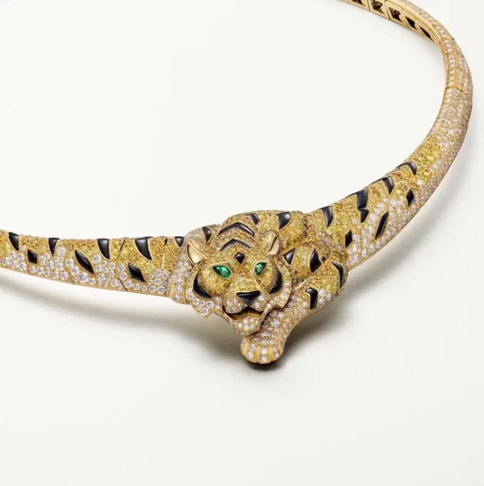 Collier Faune et Flore de Cartier, diamants jaunes, orange et bruns, pavé