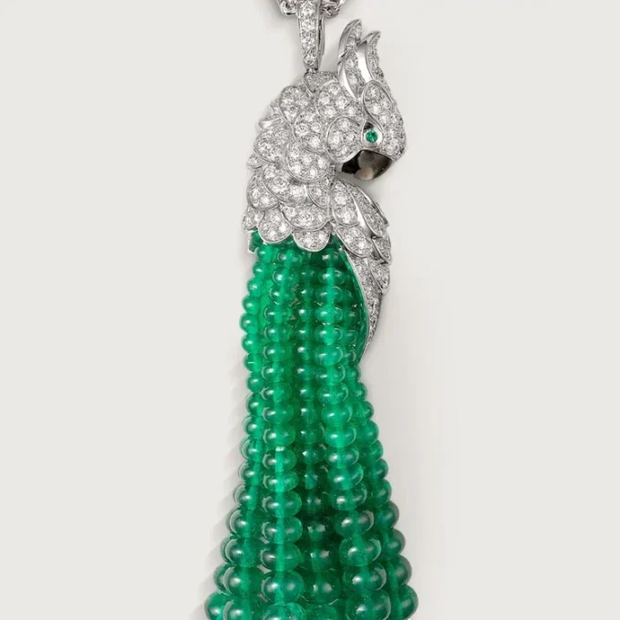 Collier Faune et Flore de Cartier, perles d&rsquo;émeraude, pavé