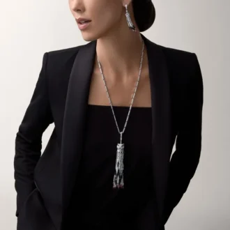 Collier long Panthère de Cartier, rubis, multi-port, grand modèle, pavé