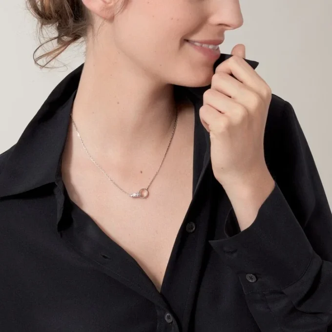 Collier Love, diamants – Or blanc, diamants – Cartier