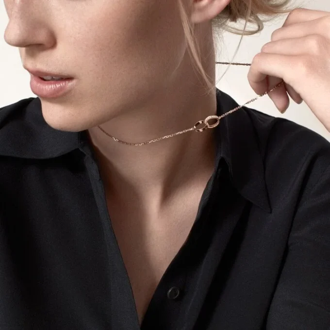 Collier Love, diamants – Or rose, diamants – Cartier