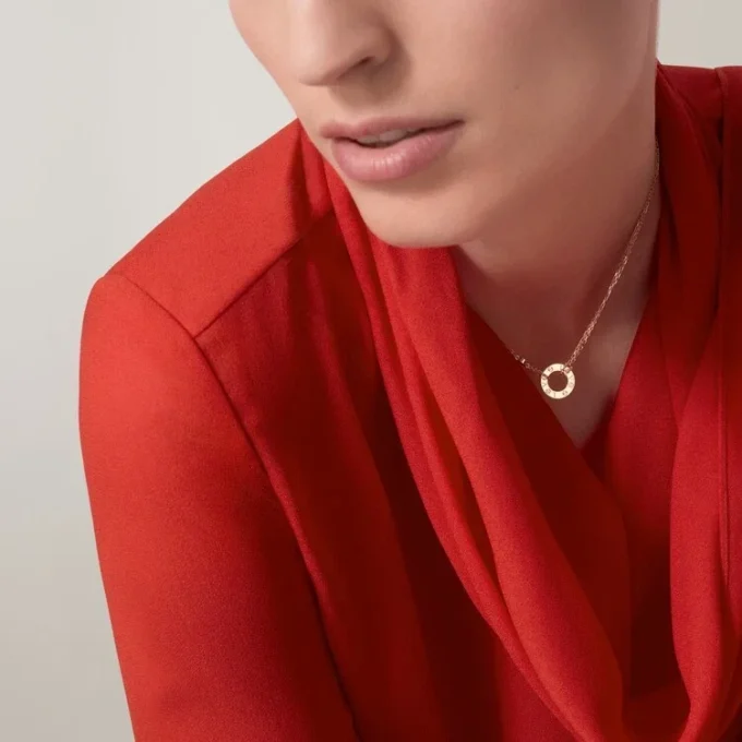 Collier pendentif Love Diamond, or jaune | Cartier US