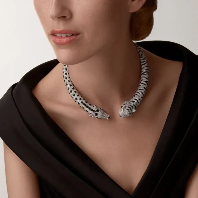 Collier torque Indomptables de Cartier, pavé