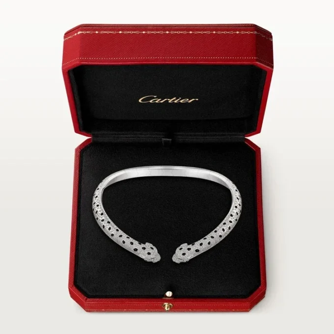 Collier Torque Panthère de Cartier, articulé, pavé