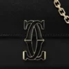Mini sac à chaîne, Double C de Cartier – Cuir de veau noir, finition en or et émail noir – Cartier Mini sac à chaîne, Double C de Cartier – Cuir de veau noir, finition en or et émail noir – Cartier