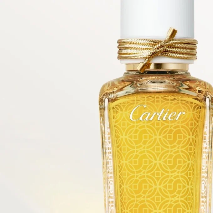 Parfum Oud & Pink – Les Heures Voyageuses | Cartier