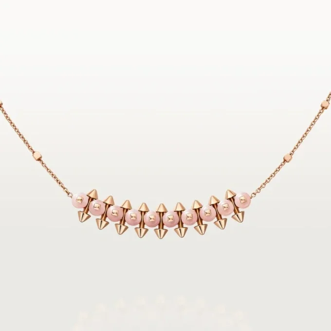 Pendentif Clash de Cartier, calcédoine rose