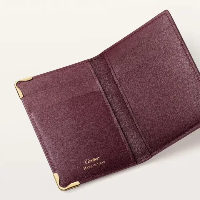 Porte-cartes, Must