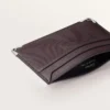 Porte-cartes, Must