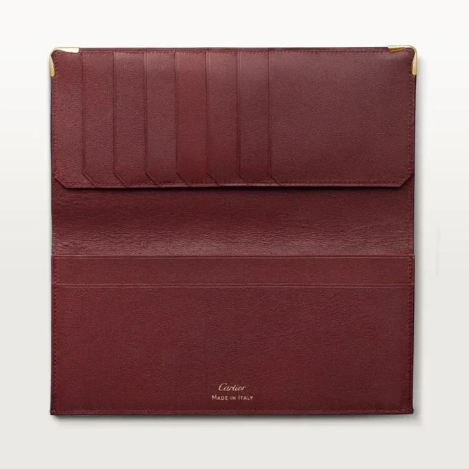 Portefeuille international à soufflets, Must de Cartier – Cuir de veau bordeaux, finition dorée – Cartier Portefeuille international à soufflets, Must de Cartier – Cuir de veau bordeaux, finition dorée – Cartier