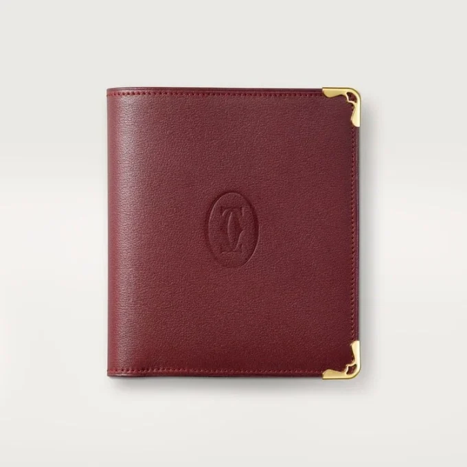 Portefeuille multiple, Must de Cartier – Cuir de veau bordeaux, finition dorée – Cartier Portefeuille multiple, Must de Cartier – Cuir de veau bordeaux, finition dorée – Cartier