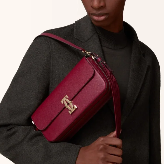 Sac East-West, C de Cartier